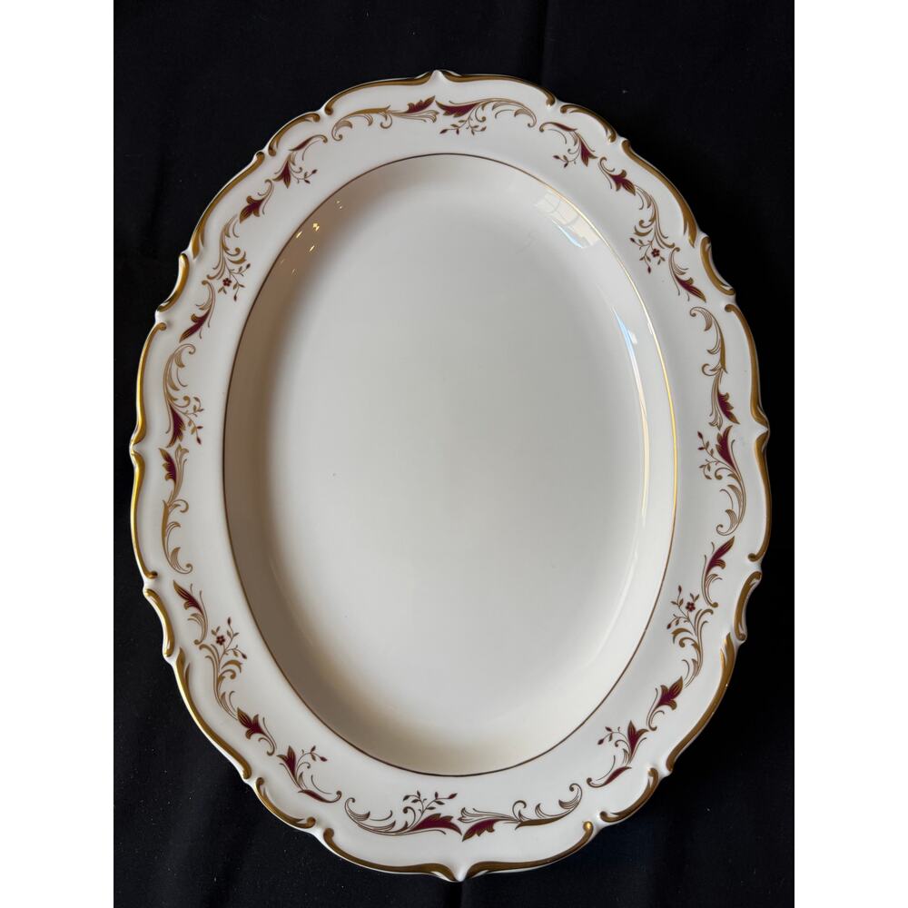 Royal Doulton Strasbourg 13" Oval Platter Bone china